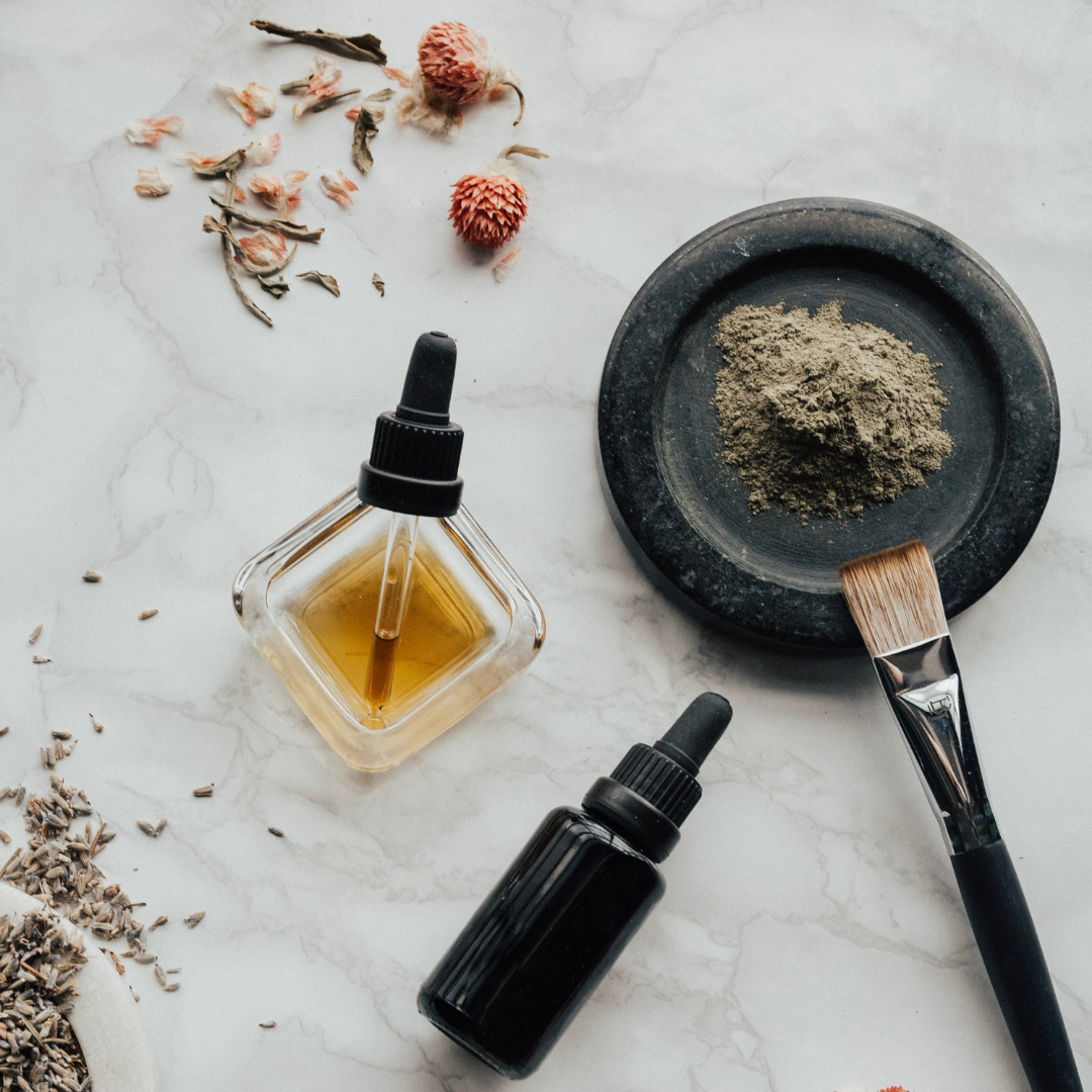 Qu'est-ce que l'aromathérapie - Blog - Dr. Jonquille & Mr. Ail2 Qu'est-ce que l'aromathérapie - Blog - Dr. Jonquille & Mr. Ail